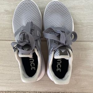 Size 6 adidas 3ounce running shoes